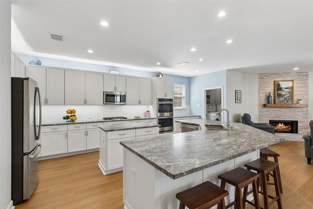 3516 Matagorda Springs Drive, Plano, TX 75025