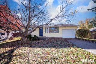 1806 STATE Street, Pekin, IL 61554