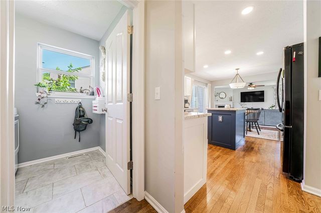 9049 Wynford Lane, Olmsted Twp, OH 44138