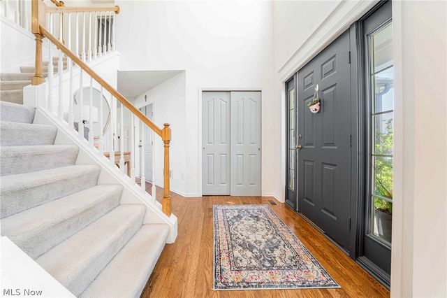 9049 Wynford Lane, Olmsted Twp, OH 44138