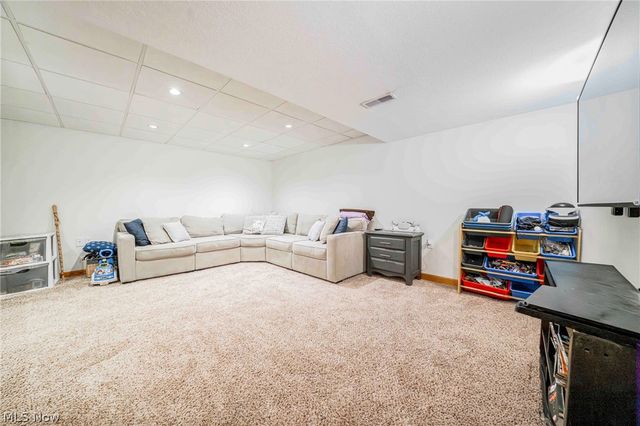 9049 Wynford Lane, Olmsted Twp, OH 44138