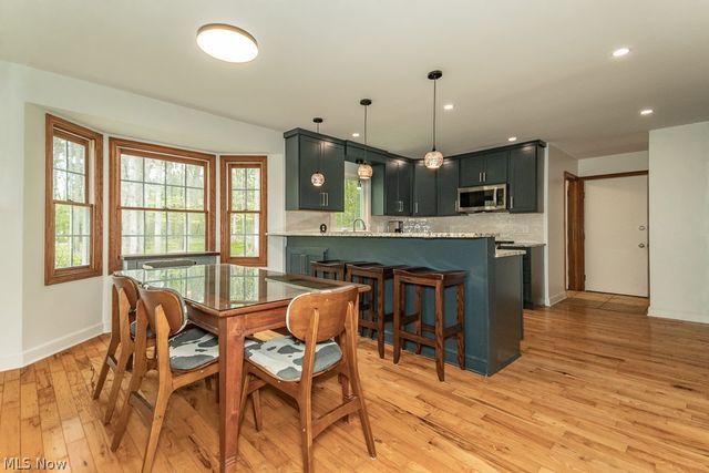 16730 Brigadoon Drive, Chagrin Falls, OH 44023