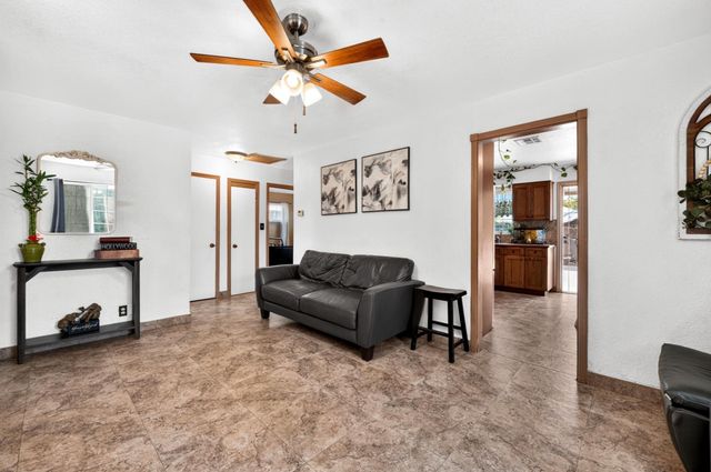 3870 N Hulbert Avenue, Fresno, CA 93705
