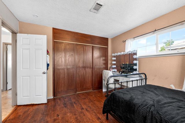 3870 N Hulbert Avenue, Fresno, CA 93705