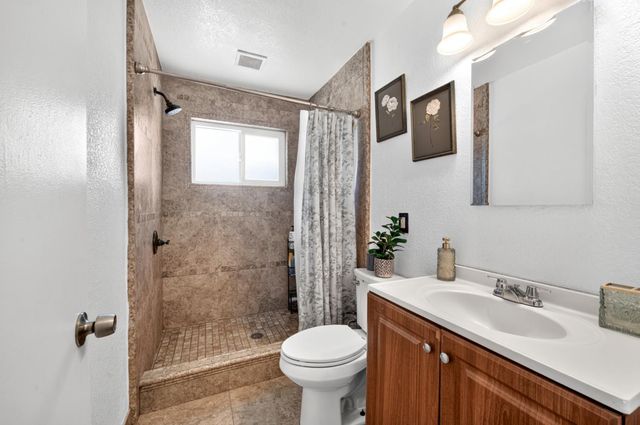 3870 N Hulbert Avenue, Fresno, CA 93705