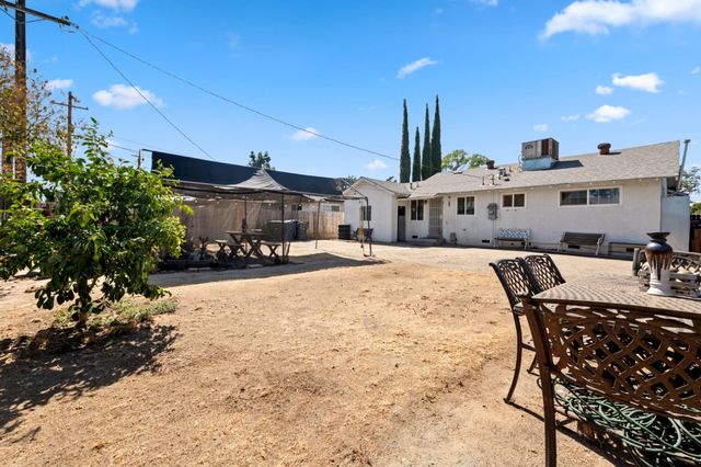 3870 N Hulbert Avenue, Fresno, CA 93705