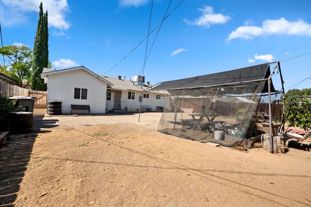 3870 N Hulbert Avenue, Fresno, CA 93705