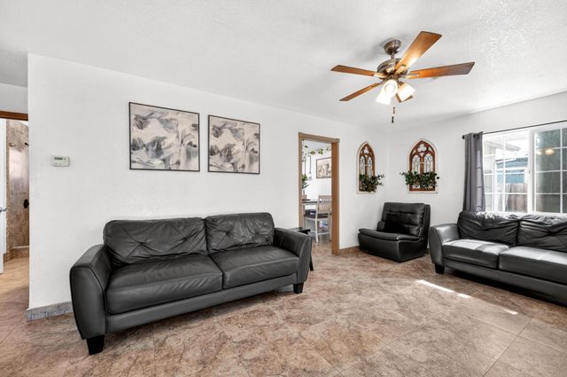 3870 N Hulbert Avenue, Fresno, CA 93705