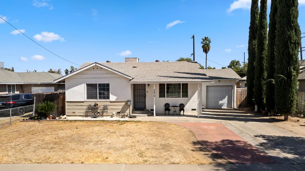 3870 N Hulbert Avenue, Fresno, CA 93705