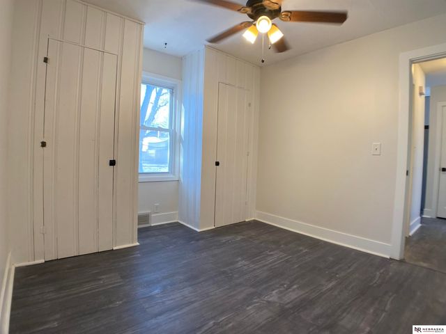 2211 S 37th Street, Lincoln, NE 68506