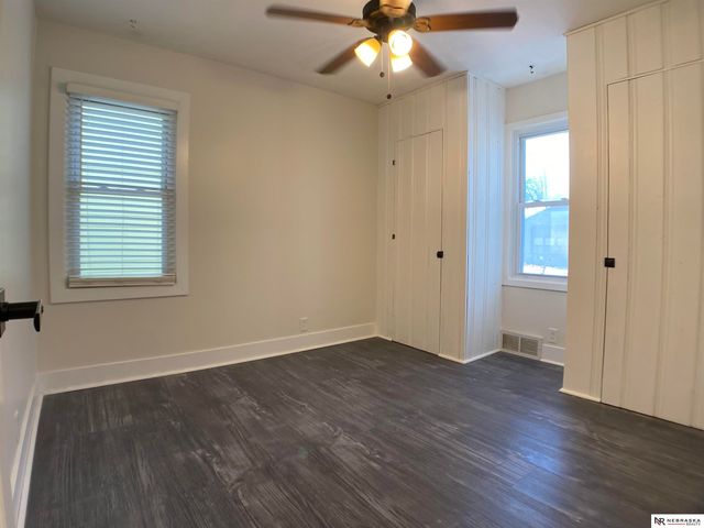 2211 S 37th Street, Lincoln, NE 68506