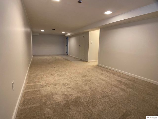 2211 S 37th Street, Lincoln, NE 68506