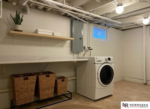 2211 S 37th Street, Lincoln, NE 68506