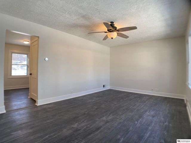 2211 S 37th Street, Lincoln, NE 68506