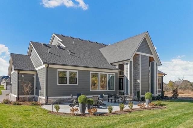 7283 Ruzek Ct, Fairview, TN 37062