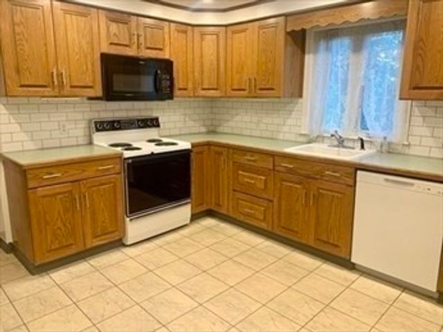 50 Sassamon Ave, Milton, MA 02186