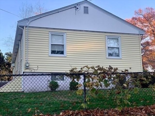50 Sassamon Ave, Milton, MA 02186