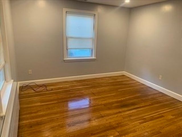 50 Sassamon Ave, Milton, MA 02186