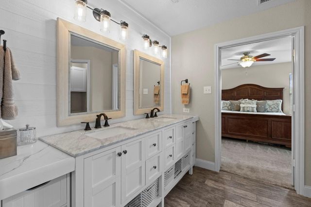 113 Scenic DR, Horseshoe Bay, TX 78657