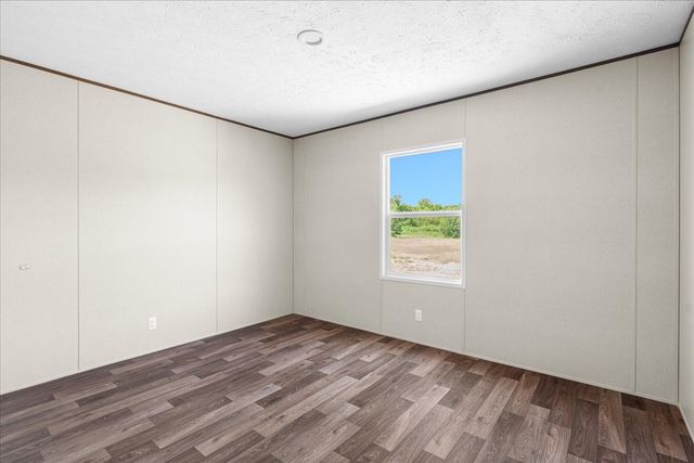 206 SE CR 3048A, Corsicana, TX 75109