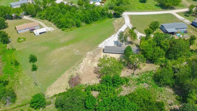 206 SE CR 3048A, Corsicana, TX 75109