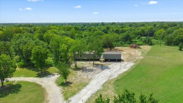206 SE CR 3048A, Corsicana, TX 75109