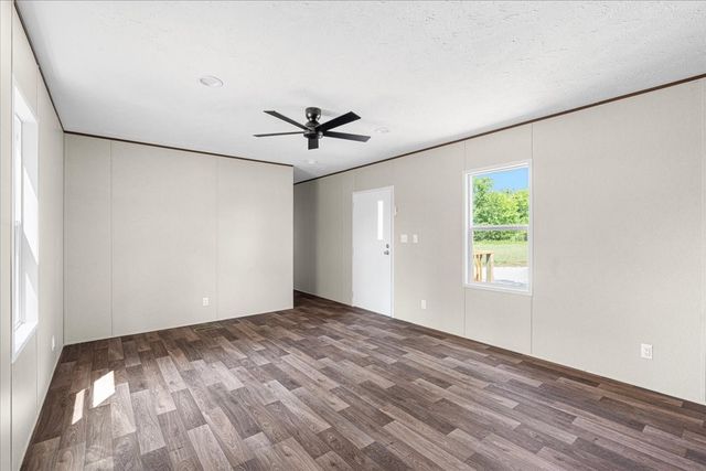 206 SE CR 3048A, Corsicana, TX 75109