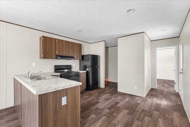 206 SE CR 3048A, Corsicana, TX 75109