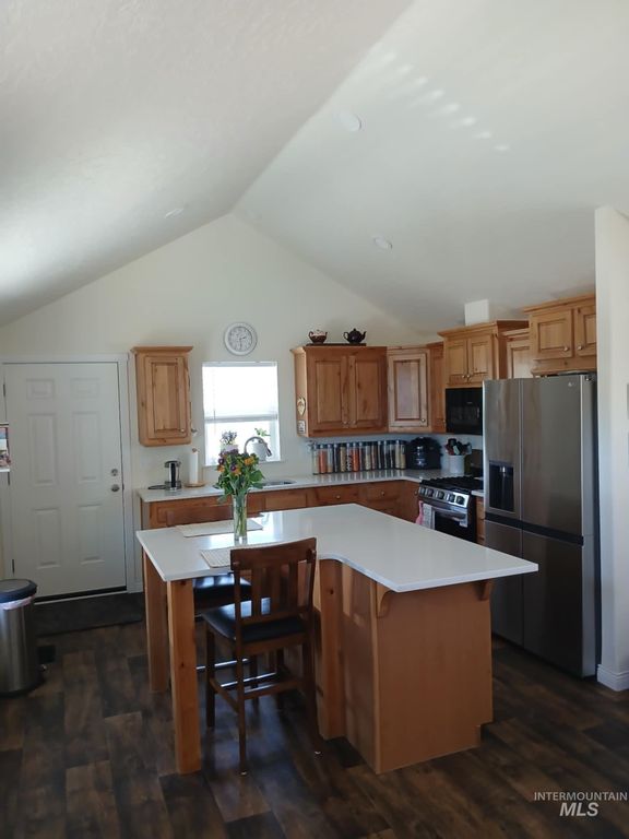 419 Fruitland 46, Buhl, ID 83316 photo 3