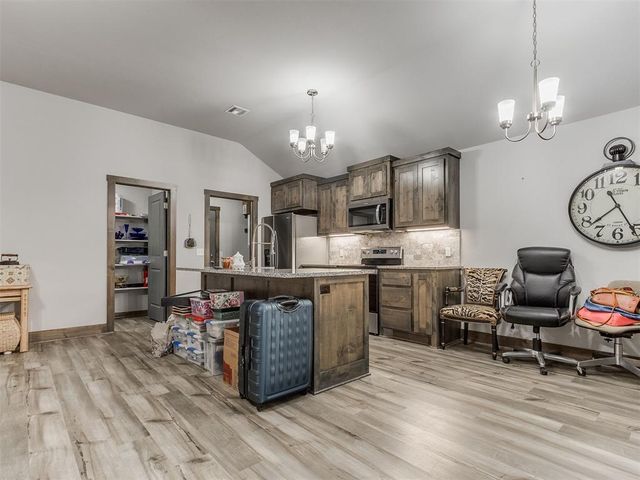 210 S 7th Street, Noble, OK 73068