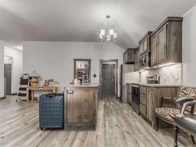 210 S 7th Street, Noble, OK 73068