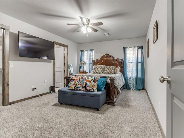 210 S 7th Street, Noble, OK 73068