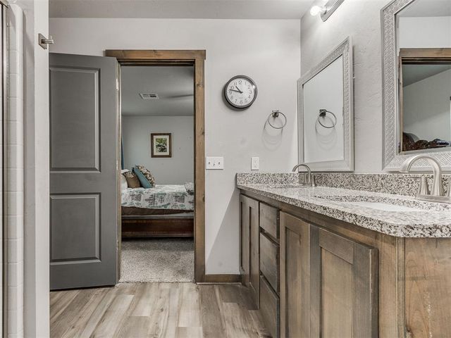 210 S 7th Street, Noble, OK 73068