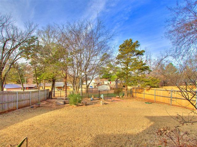 210 S 7th Street, Noble, OK 73068