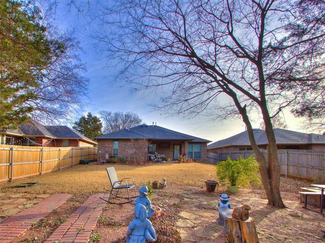 210 S 7th Street, Noble, OK 73068