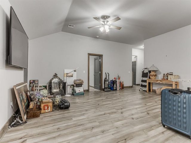 210 S 7th Street, Noble, OK 73068