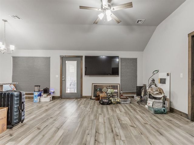 210 S 7th Street, Noble, OK 73068