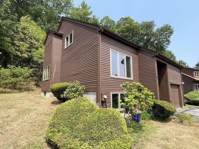 6 Cornwall Lane # 7, Nashua, NH 03063