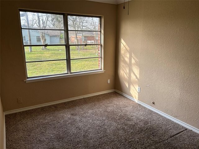 6022 Bellfort Street, Houston, TX 77033