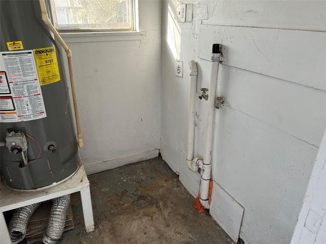 6022 Bellfort Street, Houston, TX 77033