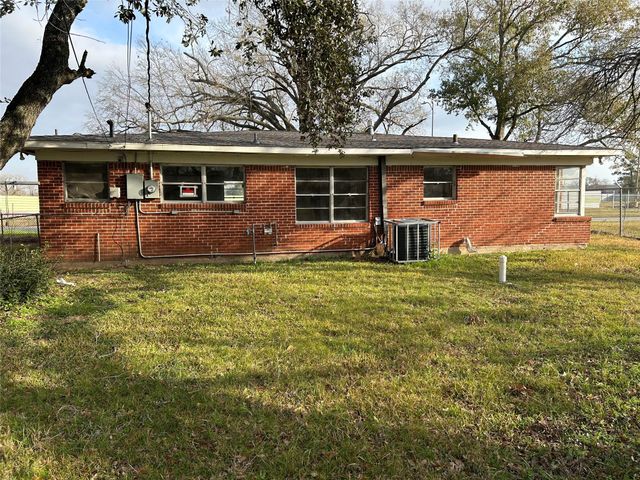 6022 Bellfort Street, Houston, TX 77033