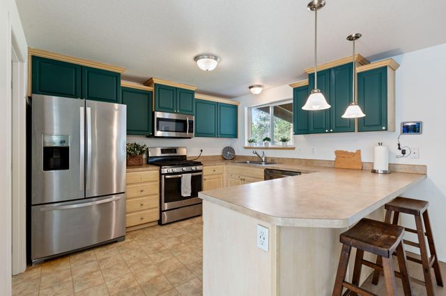 16549 Wayne Drive, La Pine, OR 97739