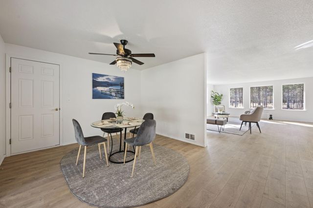 16549 Wayne Drive, La Pine, OR 97739