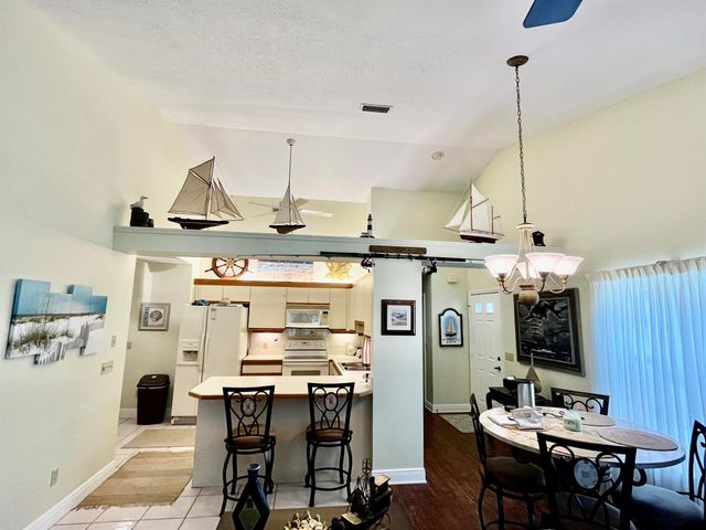 2520 SE Tropical East Circle E, Port St Lucie, FL 34952