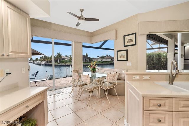 21 Hickory CT, Marco Island, FL 34145