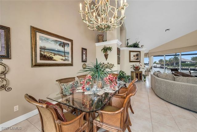 21 Hickory CT, Marco Island, FL 34145