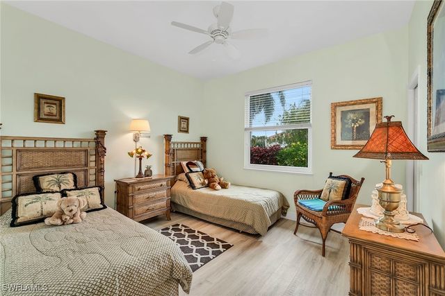 21 Hickory CT, Marco Island, FL 34145