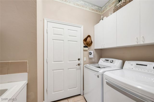 21 Hickory CT, Marco Island, FL 34145