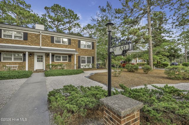 317 Driftwood Circle B, Southern Pines, NC 28387