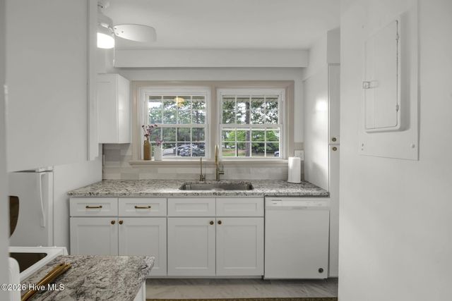 317 Driftwood Circle B, Southern Pines, NC 28387